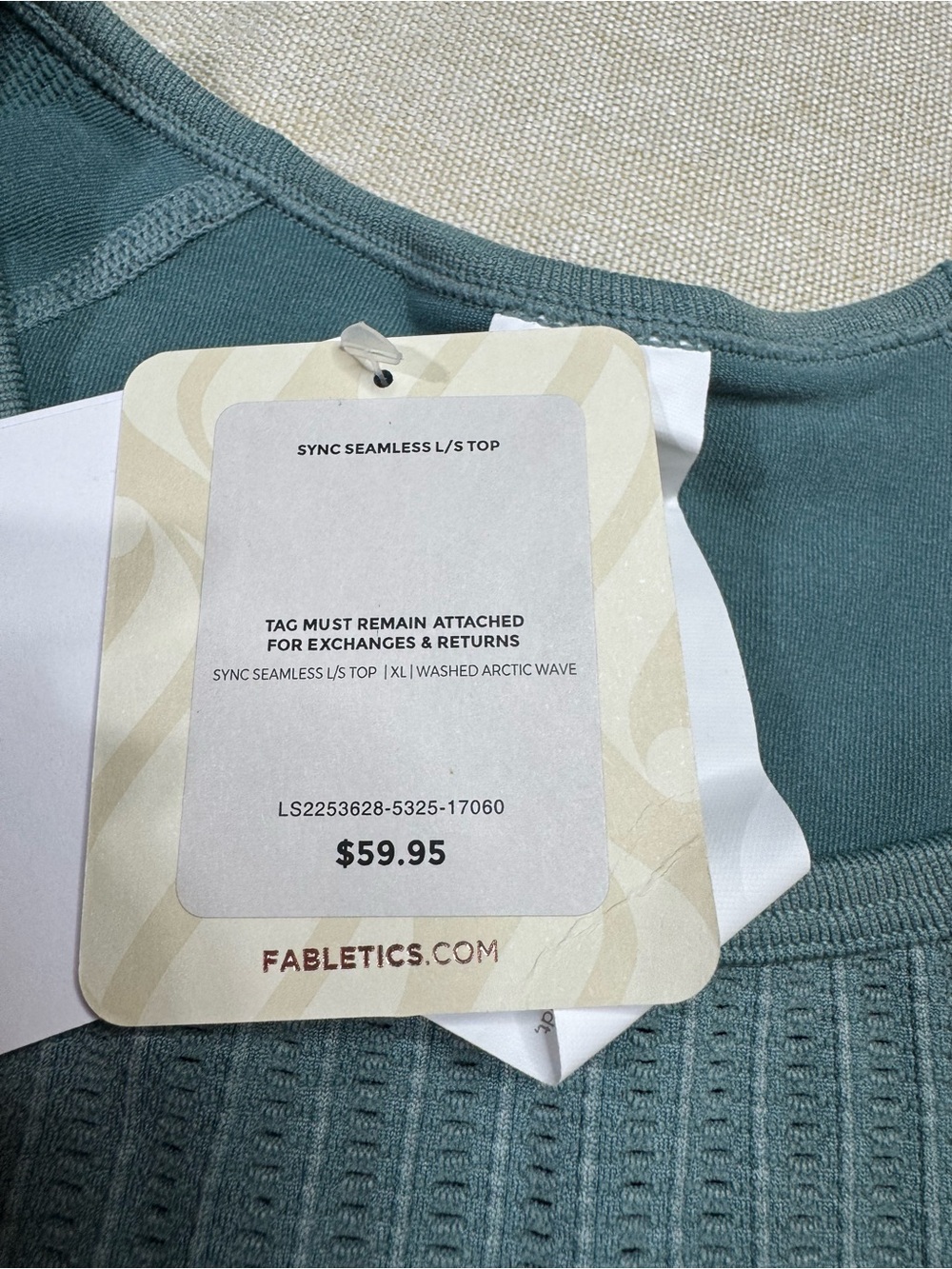 Fabletics Sync Seamless Long Sleeve Top XL Washed Arctic Wave NWT Workout Gym - Picture 9 of 9